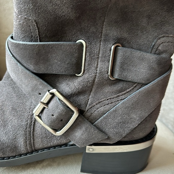 Vince Camino Suede Boots 8 NEW - Picture 5 of 6